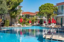 SELECTUM FAMILY COMFORT SIDE (ex. Lyra Resort) Pools & Beach